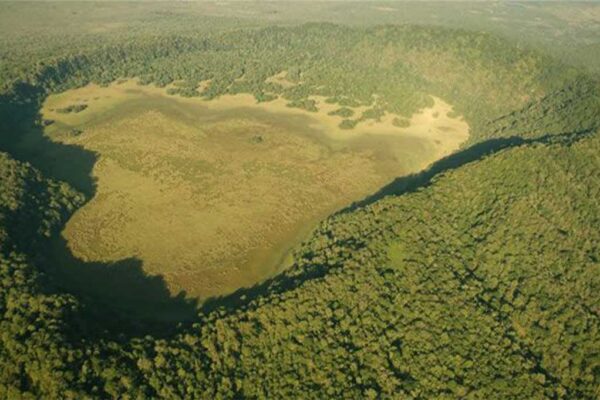 Ngurdoto Crater Ngurdoto Crater